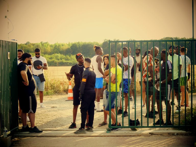GROSSE FUITE D’INFORMATIONS CONCERNANT LES FUTURS POOL PARTY (OVERLIFE)